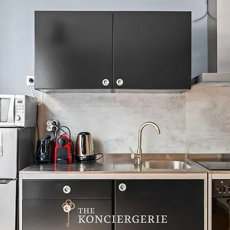 Design & Confortable Avec Terasse Parigi